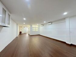 Tanjong Pagar Road (D2), Shop House #466371081